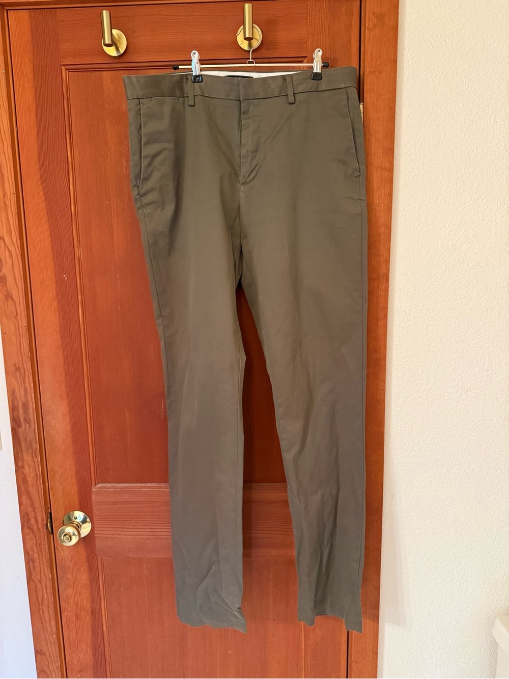 Men's Olive Green Banana Republic Aiden Chinos
